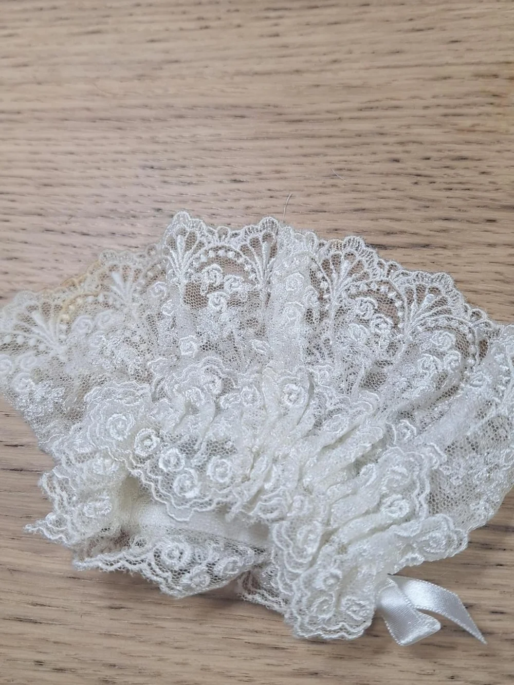 Innocent World Ivory Rose Lace Wrist Cuffs with Blue Bows | Classic Lolita 🎀
